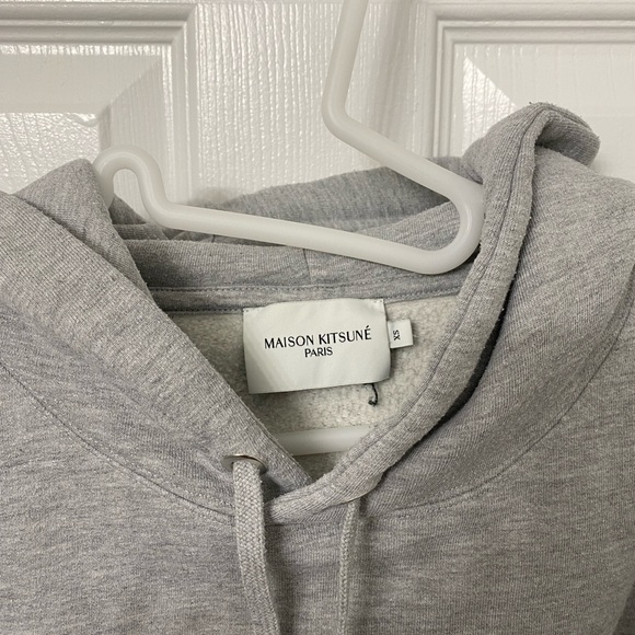 MAISON Kitsune Gray Handwriting Hoodie - Picture 3 of 4